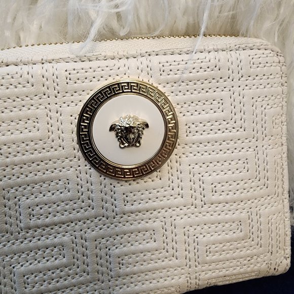 Authentic VERSACE Bi-fold La Medusa Wallet - Picture 7 of 7
